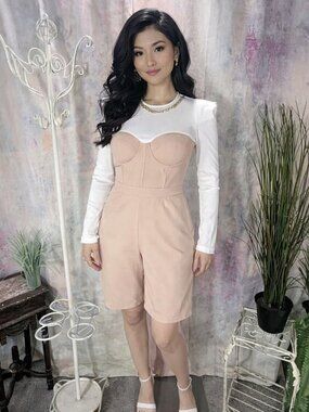 New 📌Blithe Perfect for a night out! Bustier Style Prominent Shoulder Romper